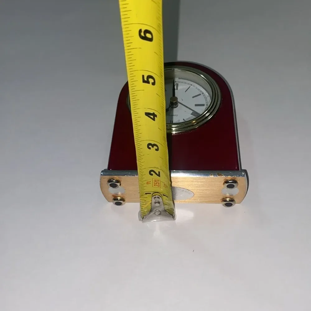 Elegant Red Burgundy  and Gold Quartz Clock